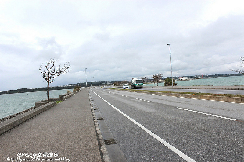 沖繩海中道路