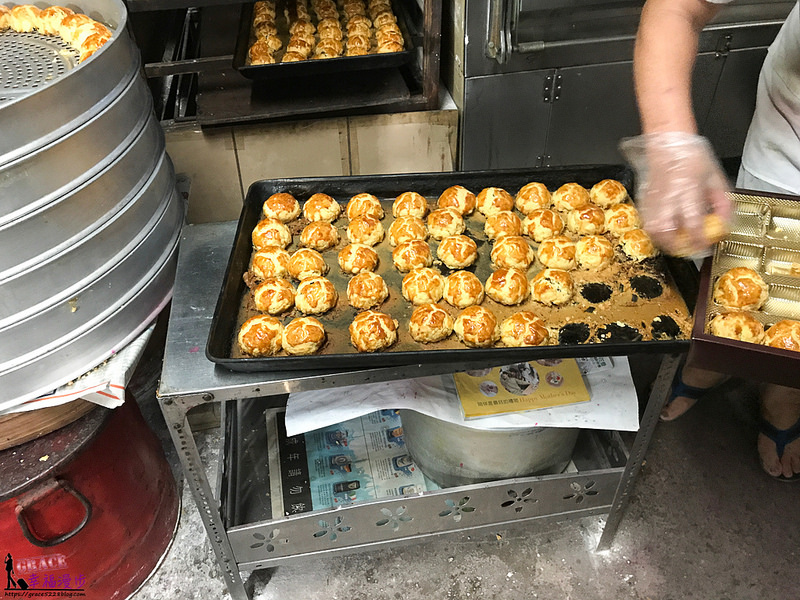 三美珍餅行|梧棲台中–波蘿酥皮的蛋黃酥,酥香而不甜膩,不添加香料、防腐劑,網路訂購的好滋味 @GRACE幸福漫步 三美餅行-2752