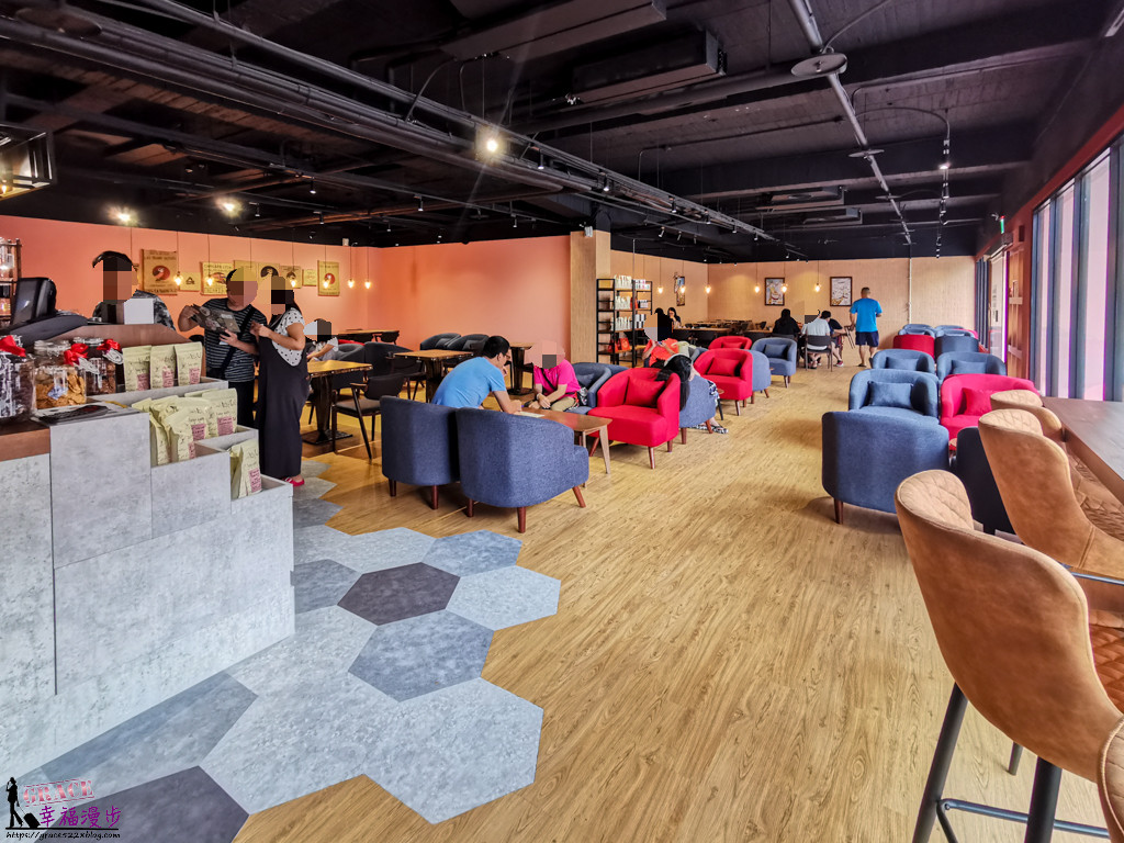 mini izzy cafe梧棲店