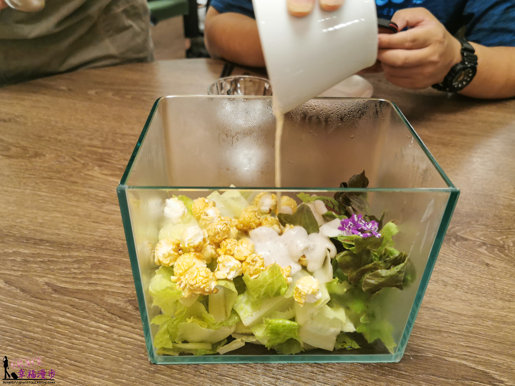 飯BAR LiLi 微風北車店