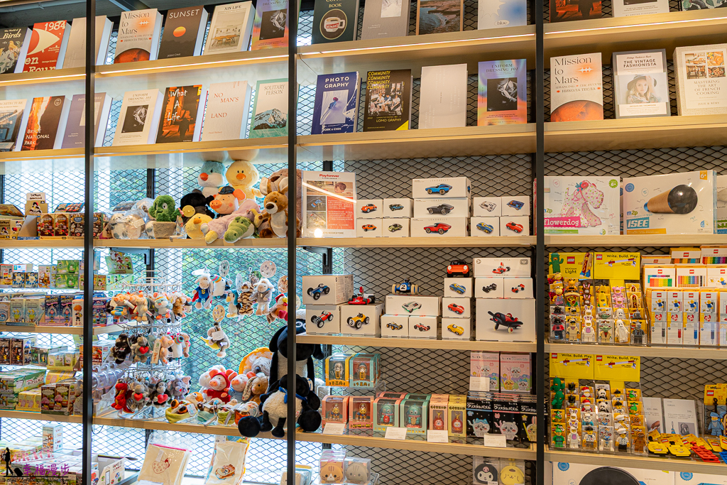TOBA TOBA COLA,TSUTAYA BOOKSTORE,WIRED CAFE,南投日月町,南投景點,南投景點推薦,南投美食推薦,埔里景點,埔里景點推薦,埔里美食,埔里美食推薦,日月町蔦屋書局,日月町複合商場