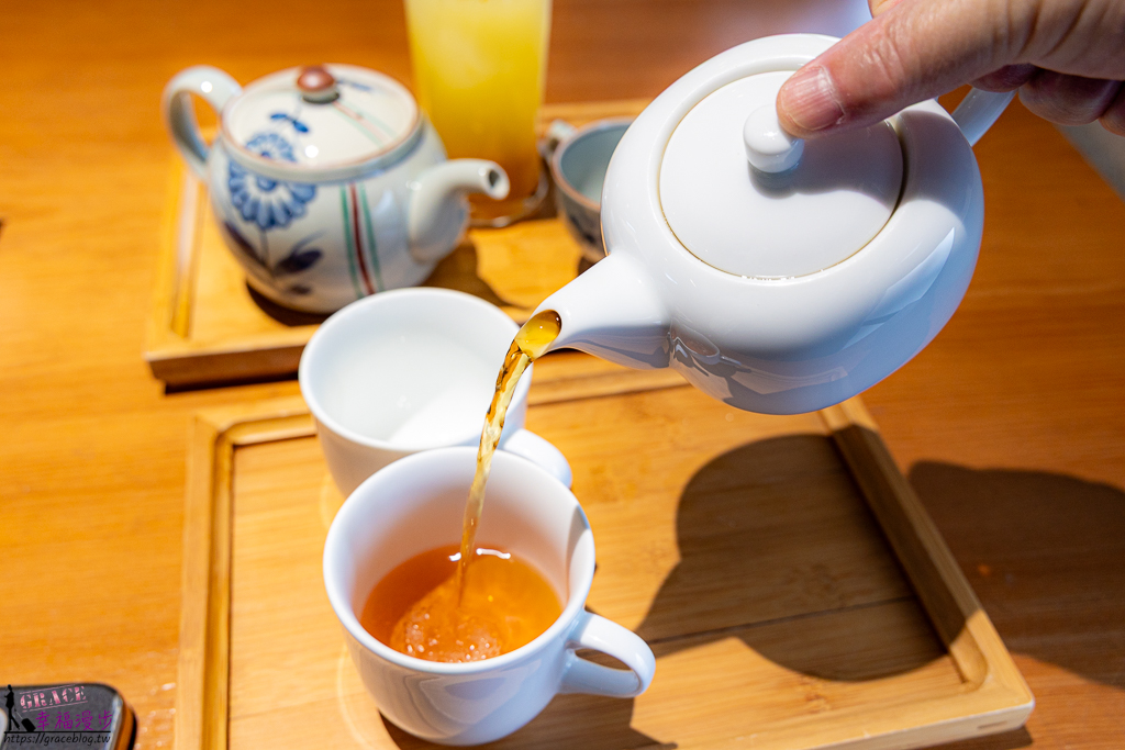宜蘭美食,海鮮定食,漁港直送,礁溪咖啡廳,礁溪定食,礁溪美食,里海 Cafe',里海咖啡,鮮魚定食
