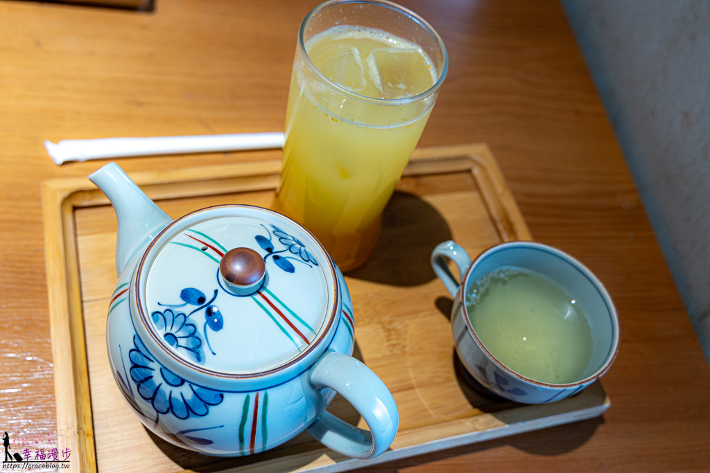 宜蘭美食,海鮮定食,漁港直送,礁溪咖啡廳,礁溪定食,礁溪美食,里海 Cafe',里海咖啡,鮮魚定食