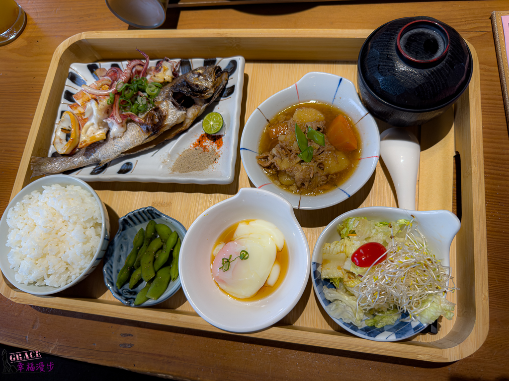 里海 cafe'