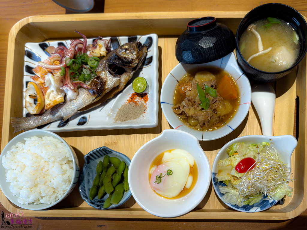 里海 cafe'