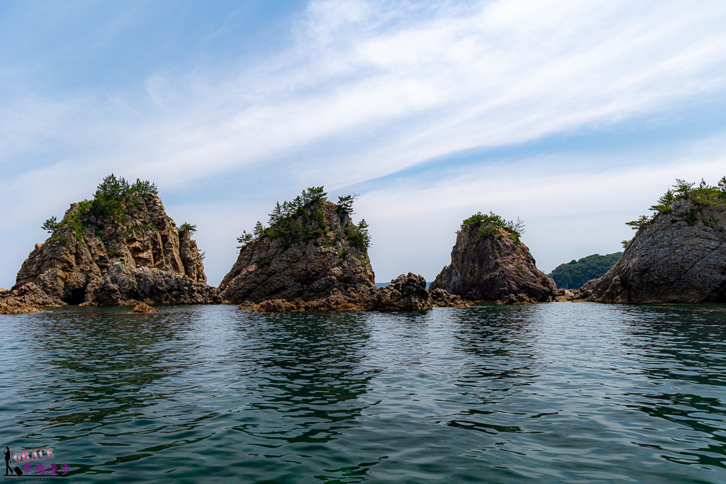 奇岩秘境,季節限定小型船,山陰海岸地質公園,日本秘境,日本鳥取之旅,浦富海岸,浦富海岸島巡遊覽船,清澈海水,湛藍海蝕洞,鳥取旅遊