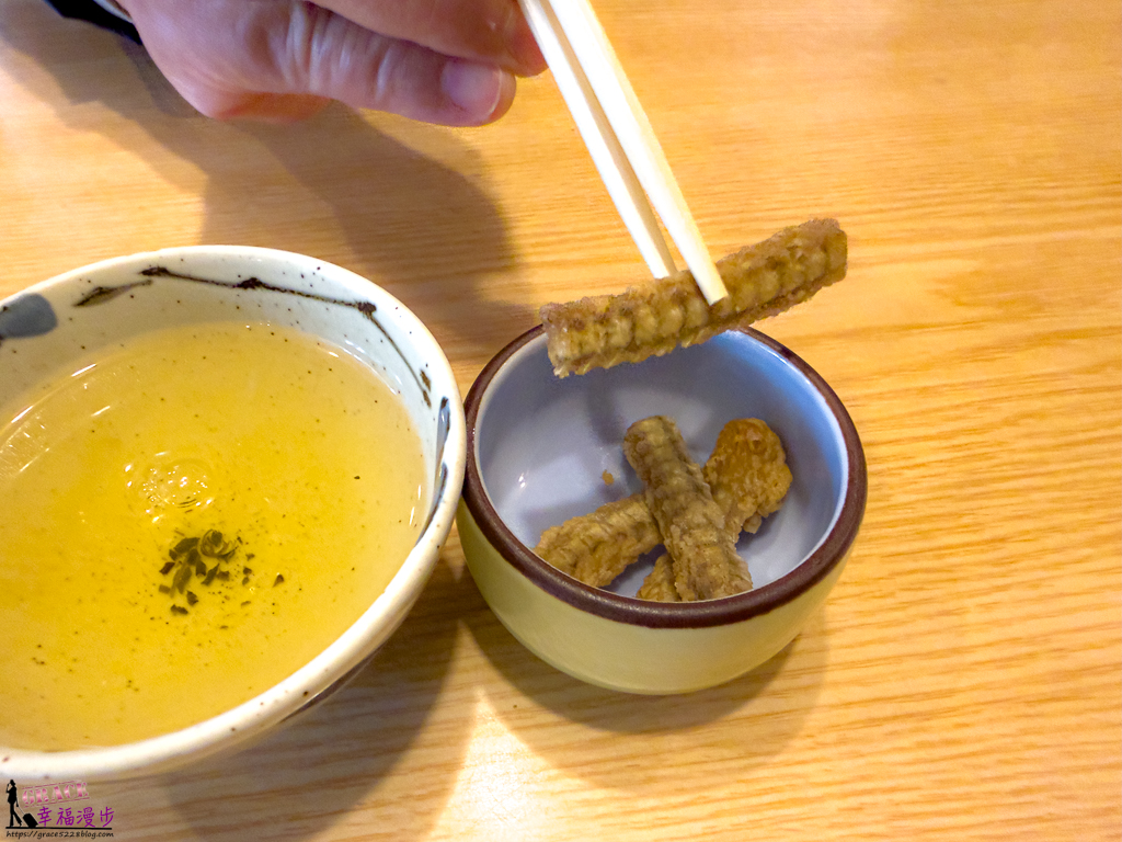 吉田屋美濃緊鰻魚飯