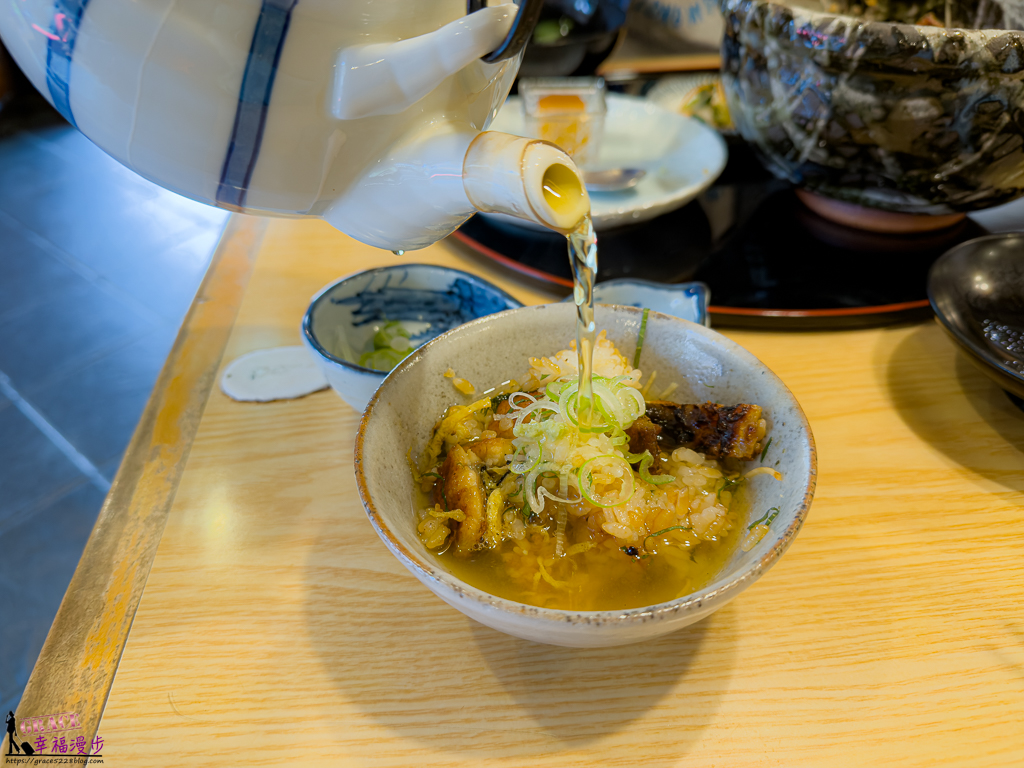 吉田屋美濃錦鰻魚飯